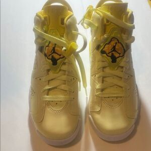 Kids Yellow Basketball Shoes